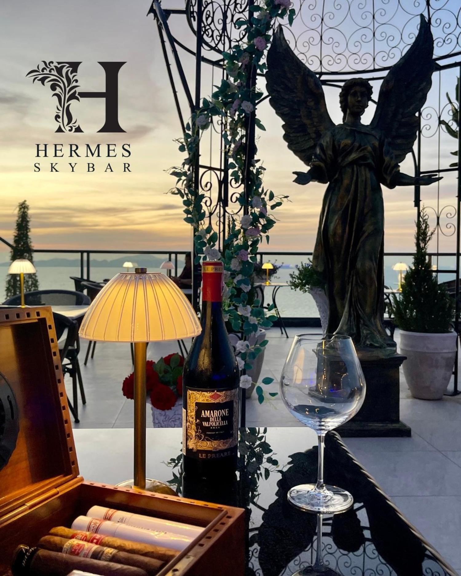 The Elysium Pratumnak - By Shg Aparthotel 5*